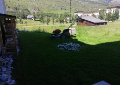 Servizio di giardinaggio in Engadina e St. Moritz – cura del prato, potatura alberi e manutenzione giardini privati e aziendali.